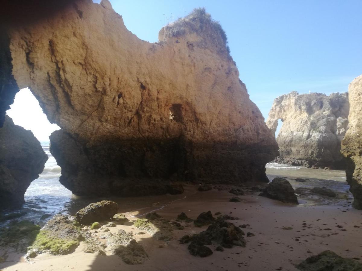 Rocha Praia Mar Beach Front Line Bay Portimão Dış mekan fotoğraf